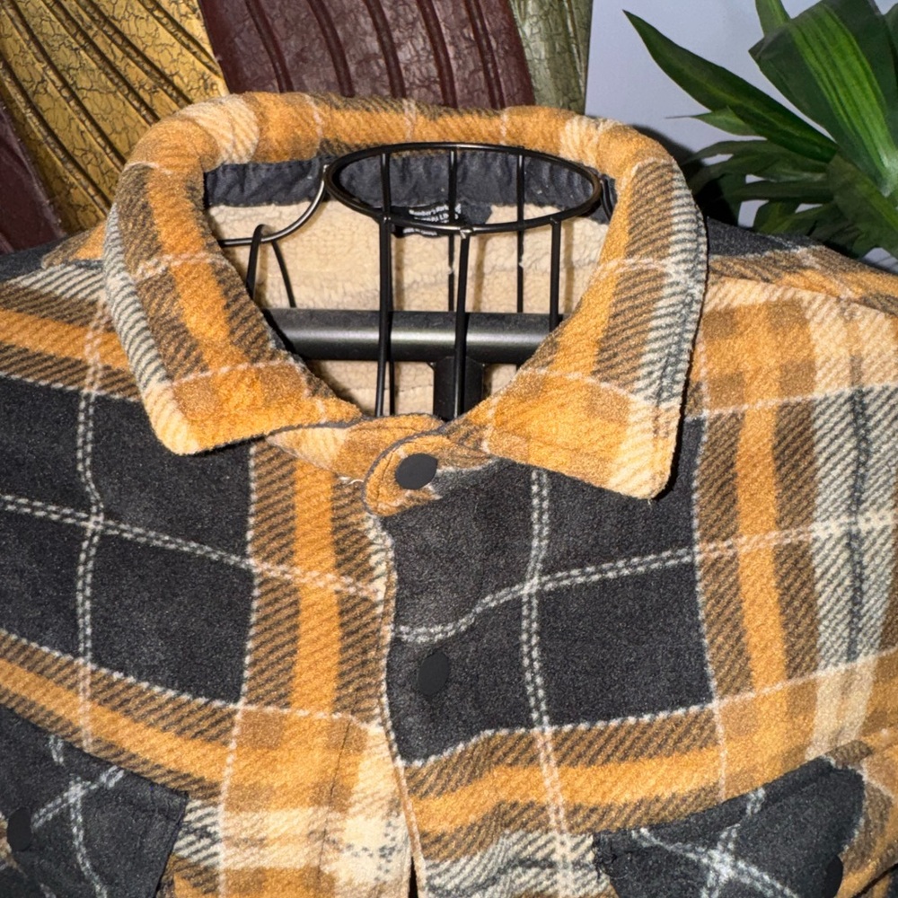 Member’s Mark Sherpa Lined Plaid Shacket View 3